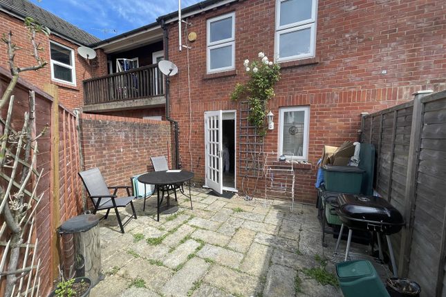 Roman Road, Cheltenham, Gloucestershire 2 bed terraced house for sale