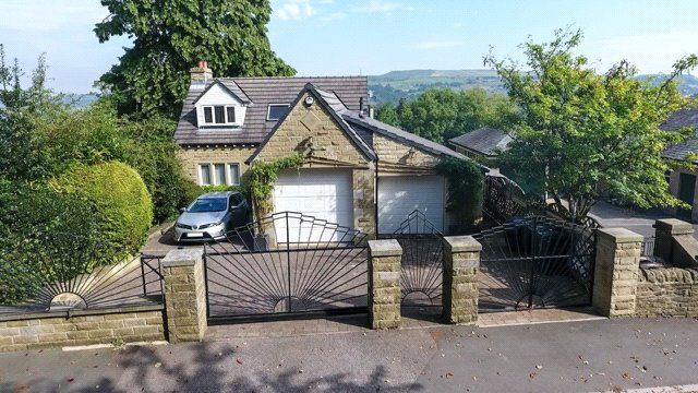 Spring Gardens Lane, Keighley, West... 3 bed detached house for sale