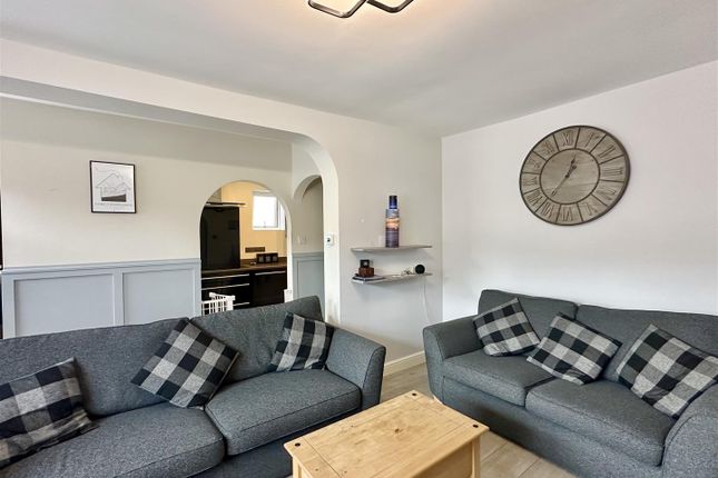 1 bedroom detached bungalow for sale