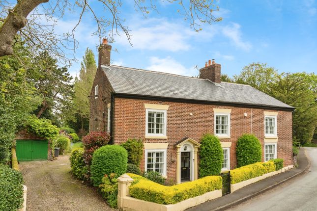 5 bed detached house