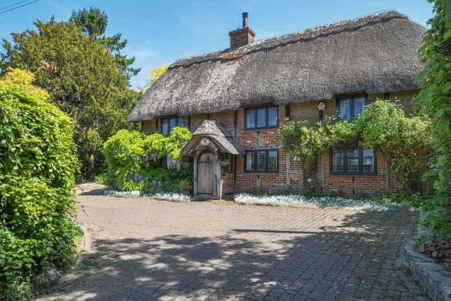 6 bed detached house