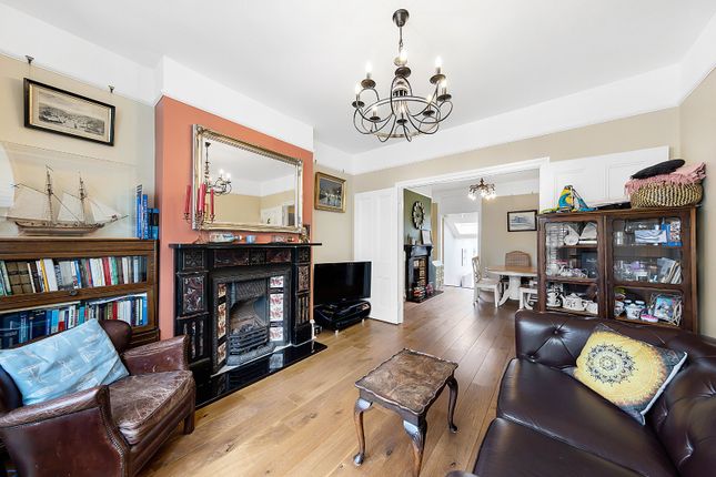 3 bedroom maisonette for sale
