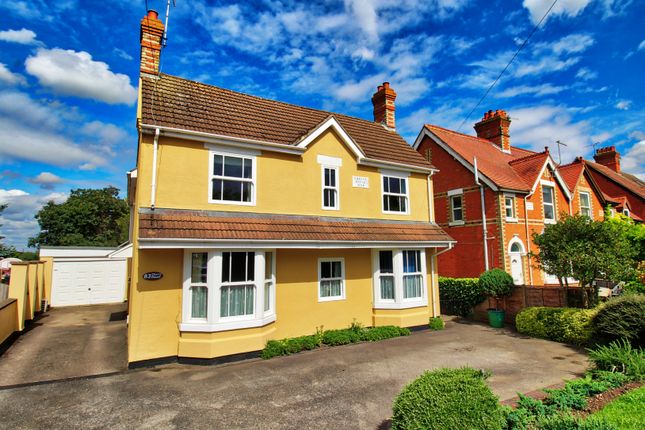 4 bed detached house