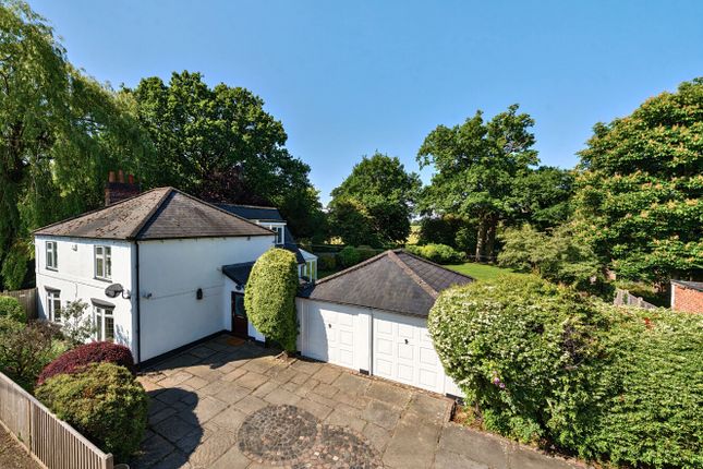 Barkham Street, Wokingham RG40 4 bed detached house for sale