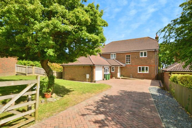 4 bed detached house