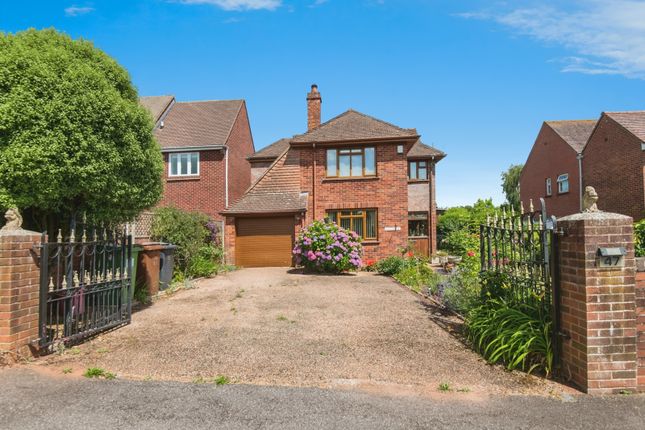 3 bed detached house