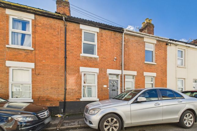 New Street, Gloucester... 2 bed terraced house for sale