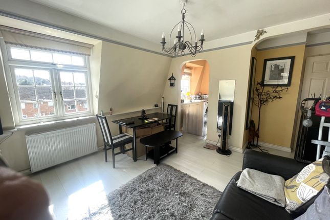 Gordon House, London W5 1 bed flat for sale