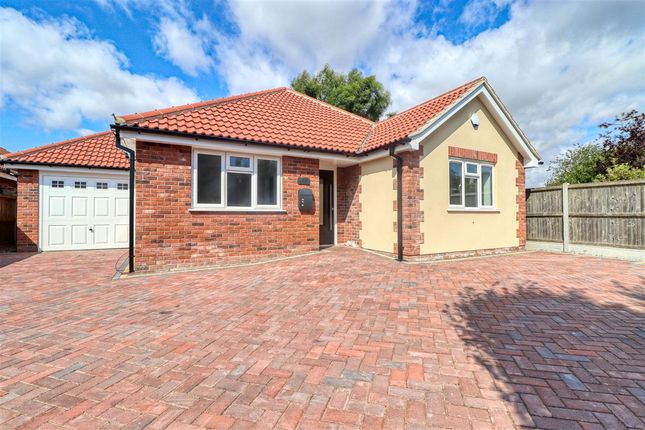 Great Holland CO13 3 bed bungalow for sale