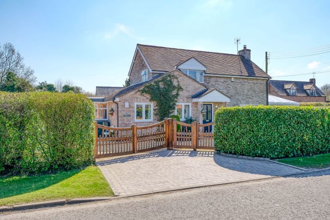 Earls Common Road, Stock Green... 3 bed detached house for sale