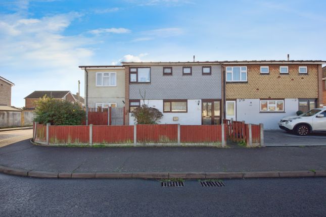5 bedroom semi-detached house for sale