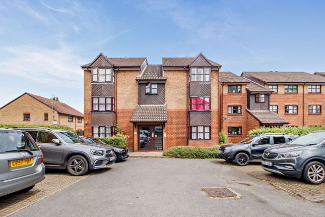 Studio flat for sale
