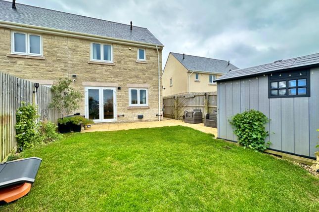 2 bedroom semi-detached house for sale