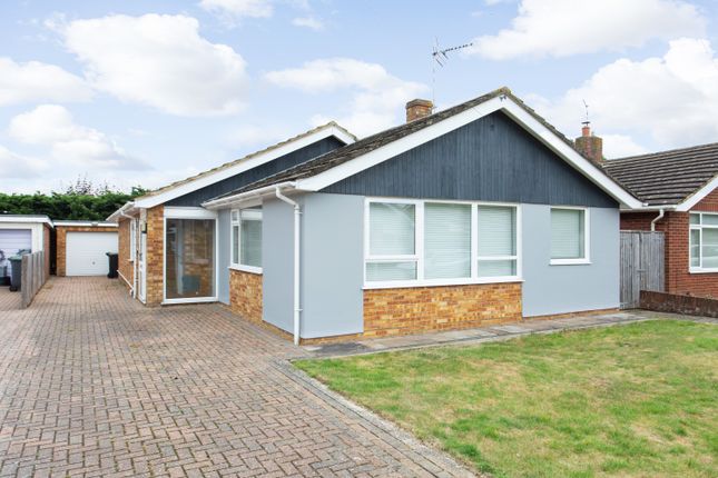 Oakwood Drive, Whitstable, CT5 3 bed detached bungalow for sale
