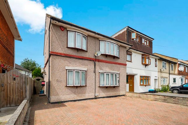 Ilford IG3 4 bed terraced house for sale
