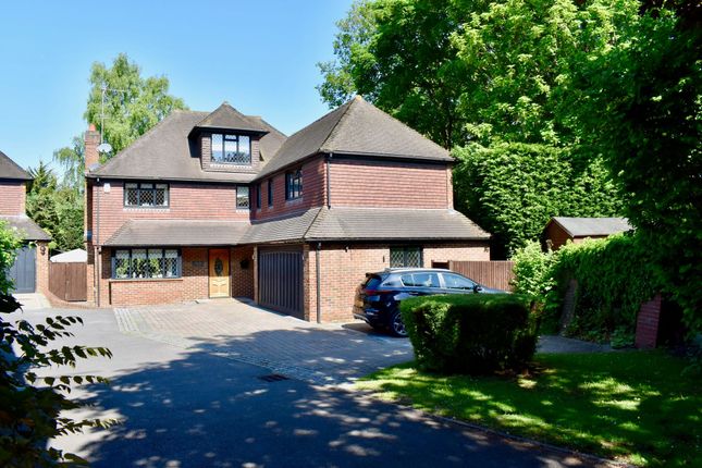 Park Lane, Ashtead KT21 5 bed detached house for sale