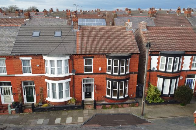 4 bedroom end of terrace house for sale
