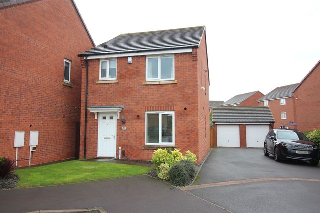 Pullman Drive, Kingswinford DY6 3 bed detached house for sale