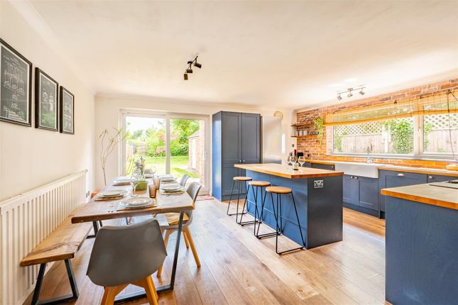 4 bed semi-detached house