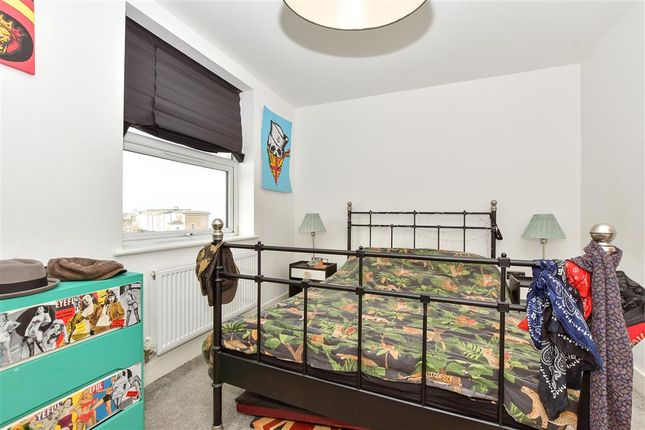 2 bed flat