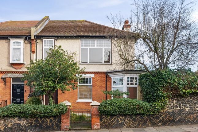 4 bedroom semi-detached house for sale