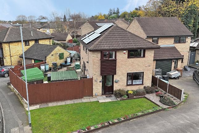 4 bed detached house