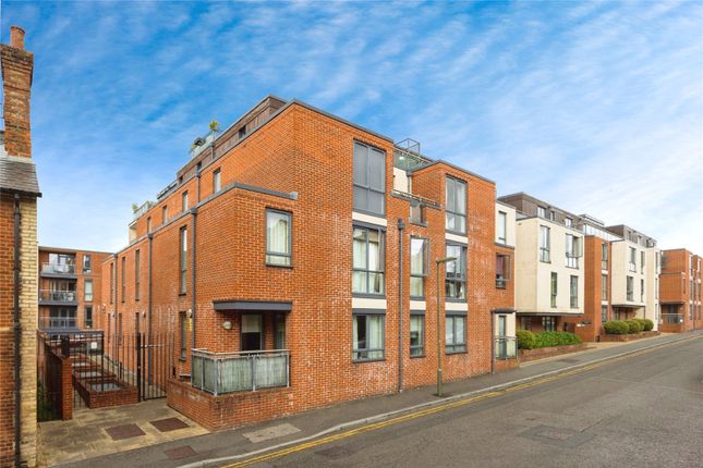 2 bed flat