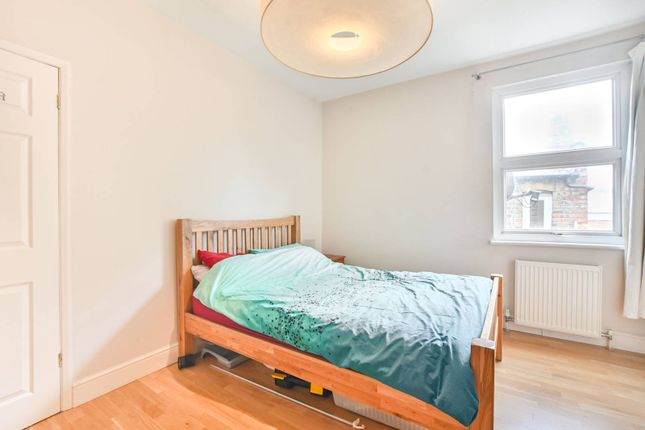 Beaconsfield Road, Willesden, London... 3 bed maisonette for sale