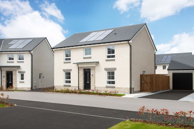 4 bed detached house
