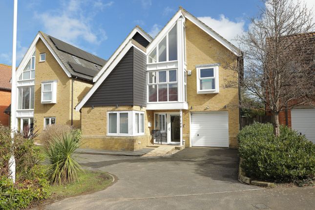Westbourne Court, Folkestone, CT20 4 bed detached house for sale