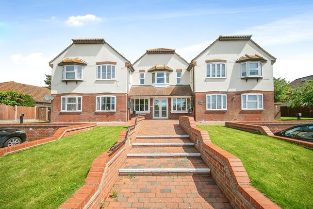 1 bedroom ground floor flat for sale