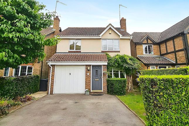 Swan Mead, Hemel Hempstead HP3 4 bed detached house for sale