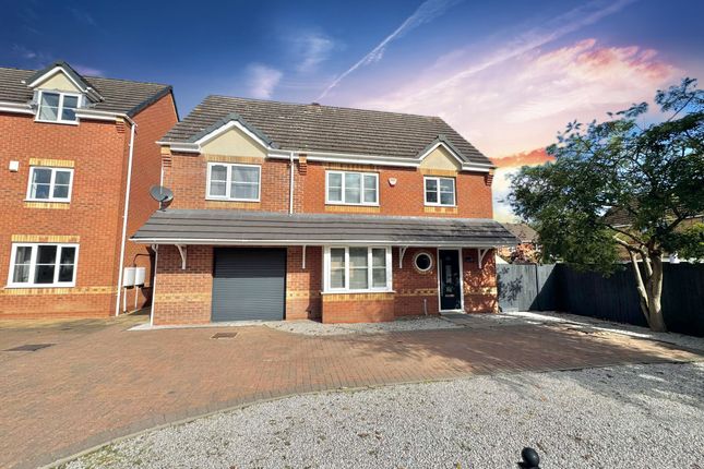 4 bed detached house