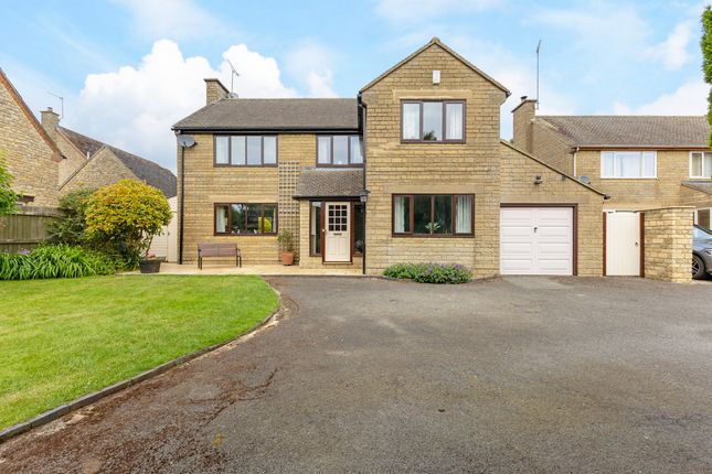 5 bed detached house