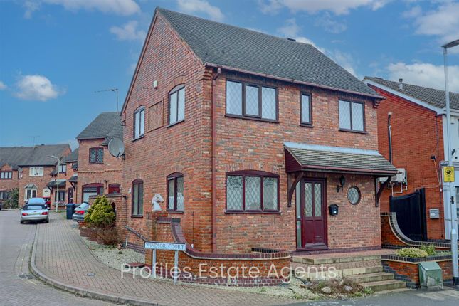 2 bed detached house