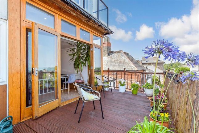 Spencer Road, Ryde, Isle of Wight 2 bed apartment for sale