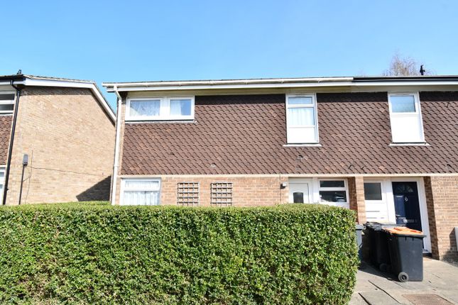 Abbott Crescent, Kempston, Bedford, MK42 2 bed end of terrace house for sale