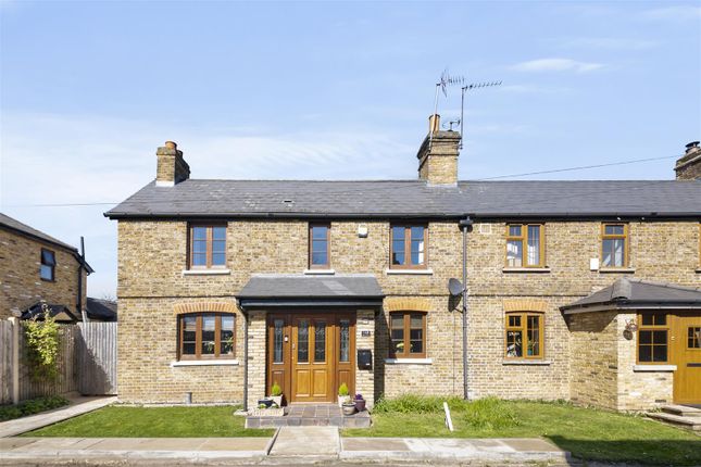 5 bedroom semi-detached house for sale