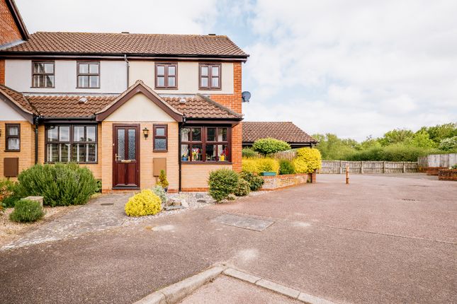 2 bedroom semi-detached house for sale