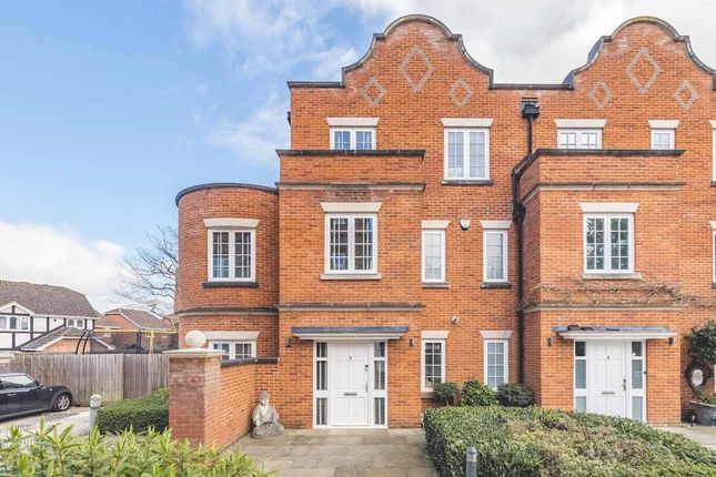 Eton Wick Road, Windsor SL4 5 bed townhouse for sale