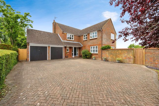 5 bed detached house