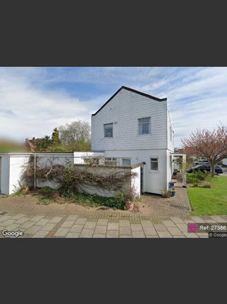 4 bedroom link detached house for sale
