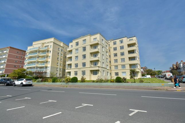 3 bed flat
