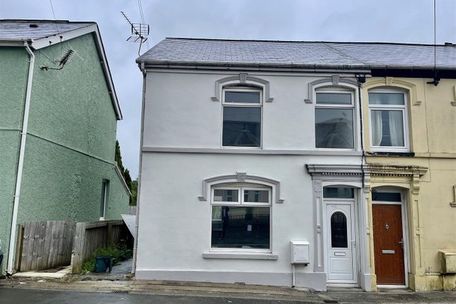 Penybanc Road, Ammanford 3 bed end of terrace house for sale