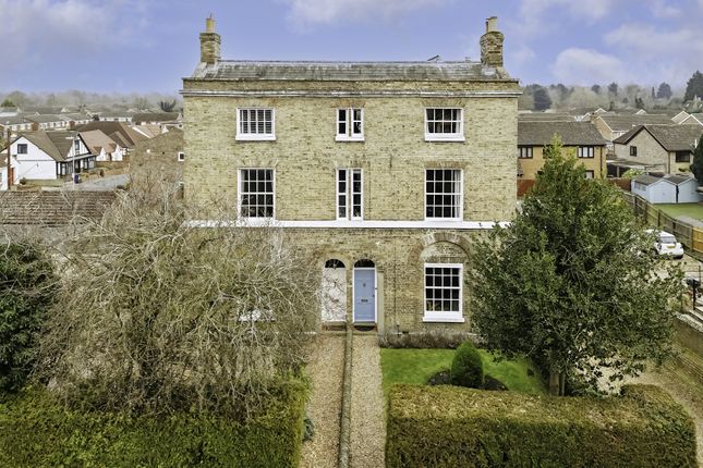 5 bedroom semi-detached house for sale