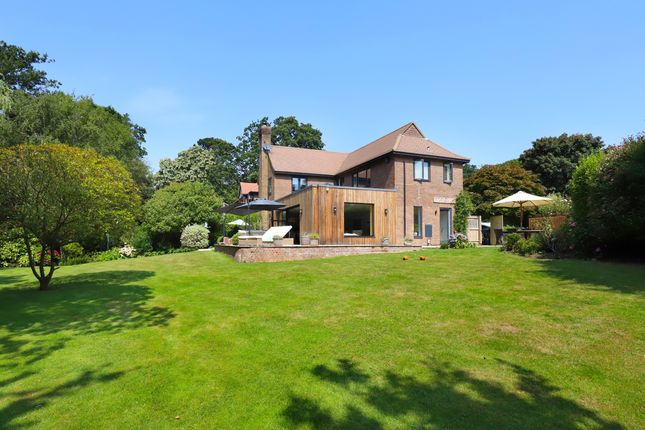 The Grange, Everton, Lymington SO41 4 bed detached house for sale