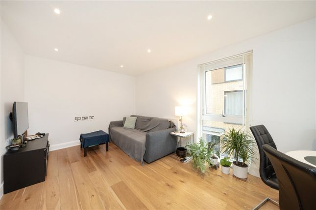 2 bed flat