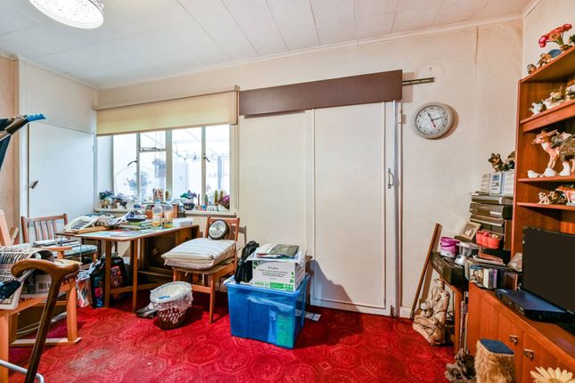 3 bed semi-detached house