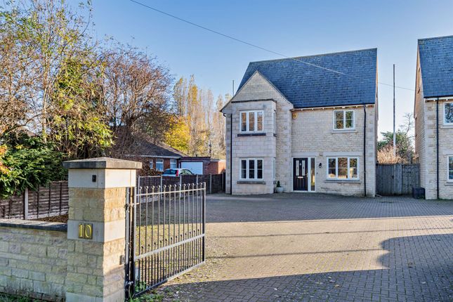 5 bed detached house