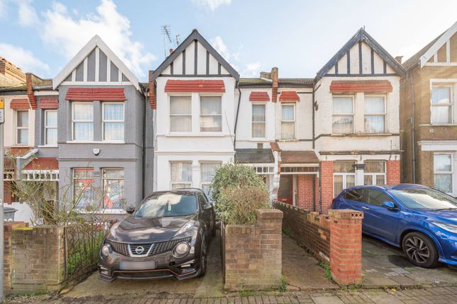 Church Road, Harlesden, London, NW10 3 bed flat for sale